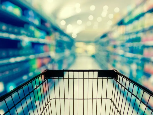 Consumer Shutterstock 290122892